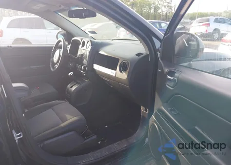 2016 Jeep Compass Sport из США, поврежденный, VIN 1C4NJDBB4GD756524